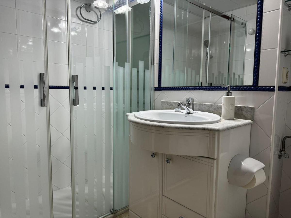 Apartamento Buen Pastor Con Parking Gratuito Cordoba Luaran gambar